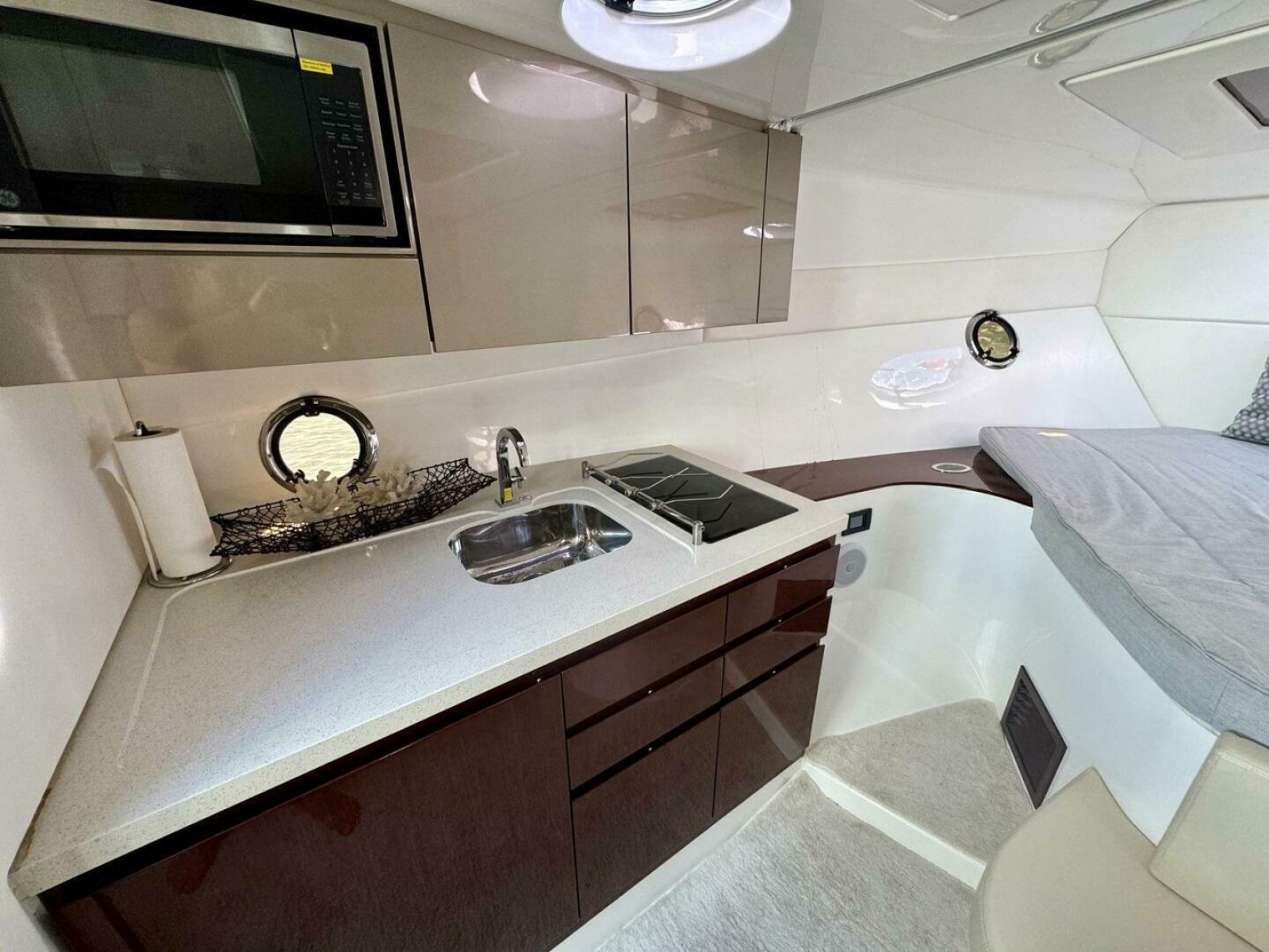 Dream Big 38ft Schaefer Yacht For Sale