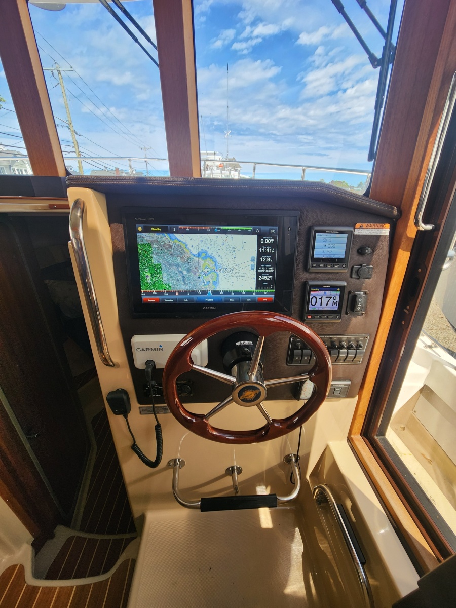 2019 Ranger Tugs R-31 CB