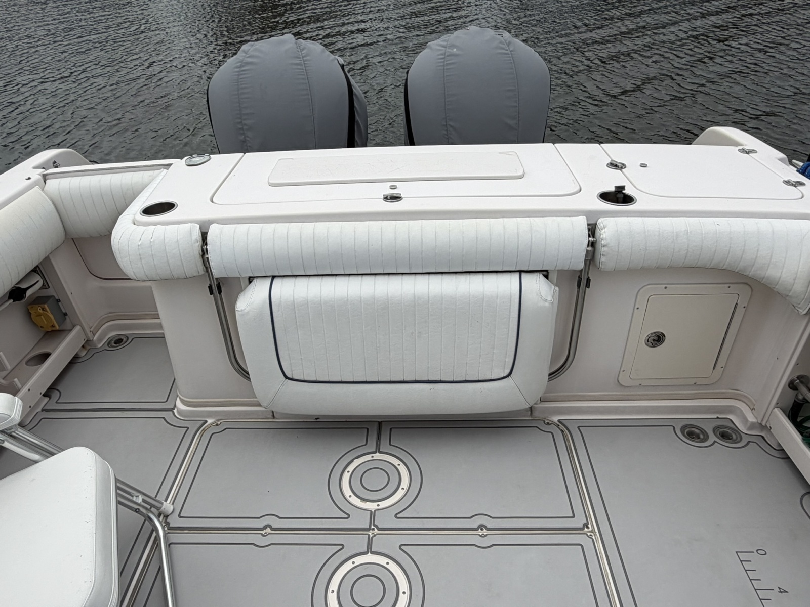 30ft Grady White Yacht For Sale