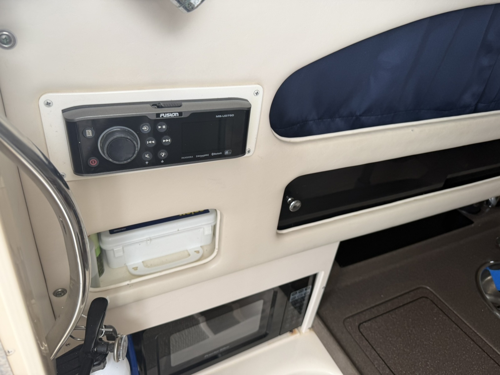 30ft Grady White Yacht For Sale