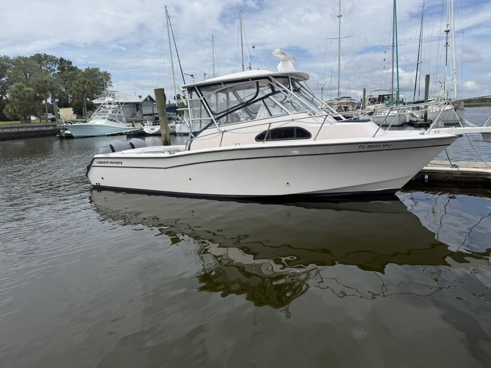 30ft Grady White Yacht For Sale