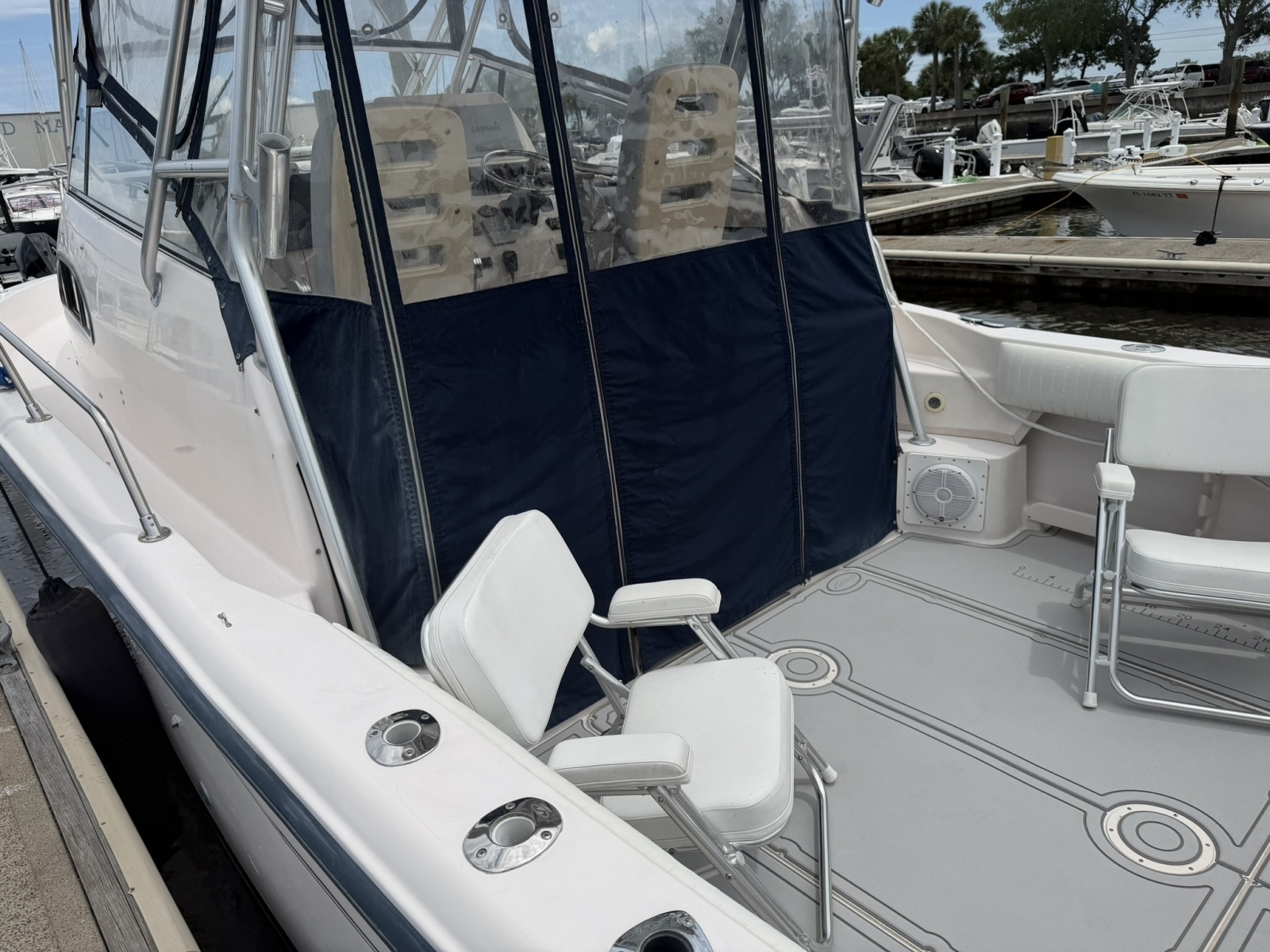 30ft Grady White Yacht For Sale