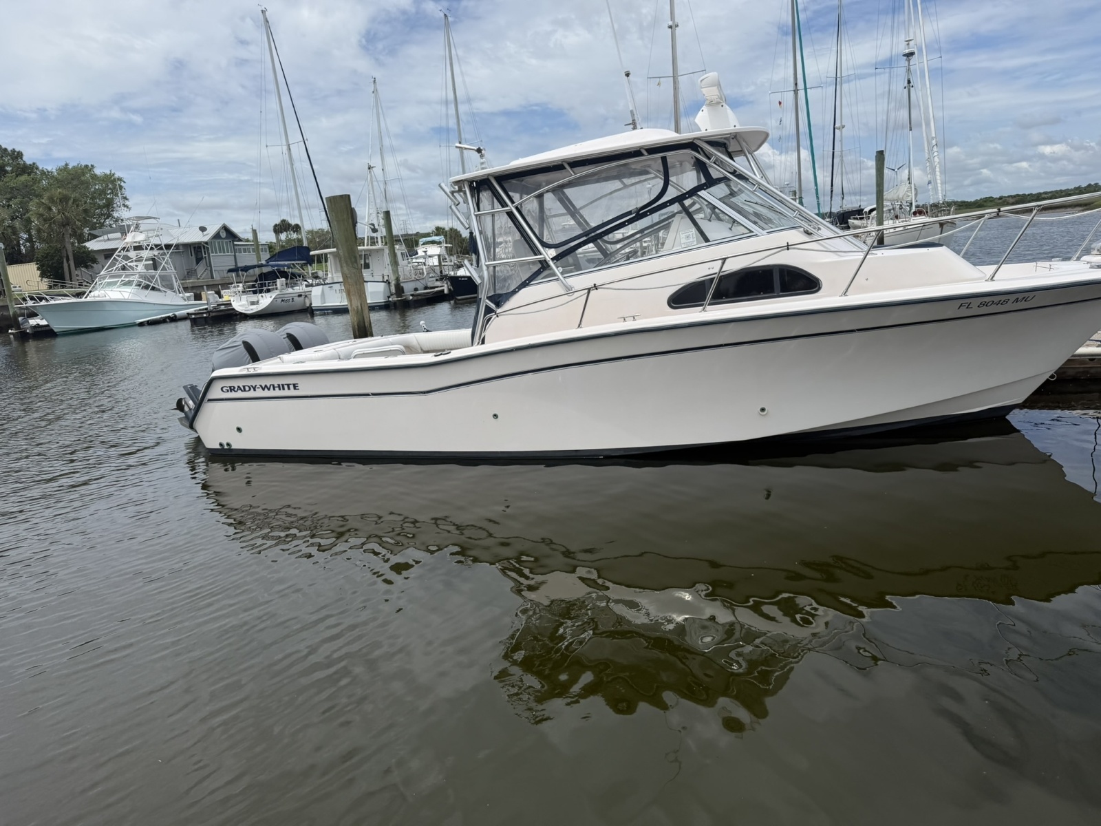 30ft Grady White Yacht For Sale