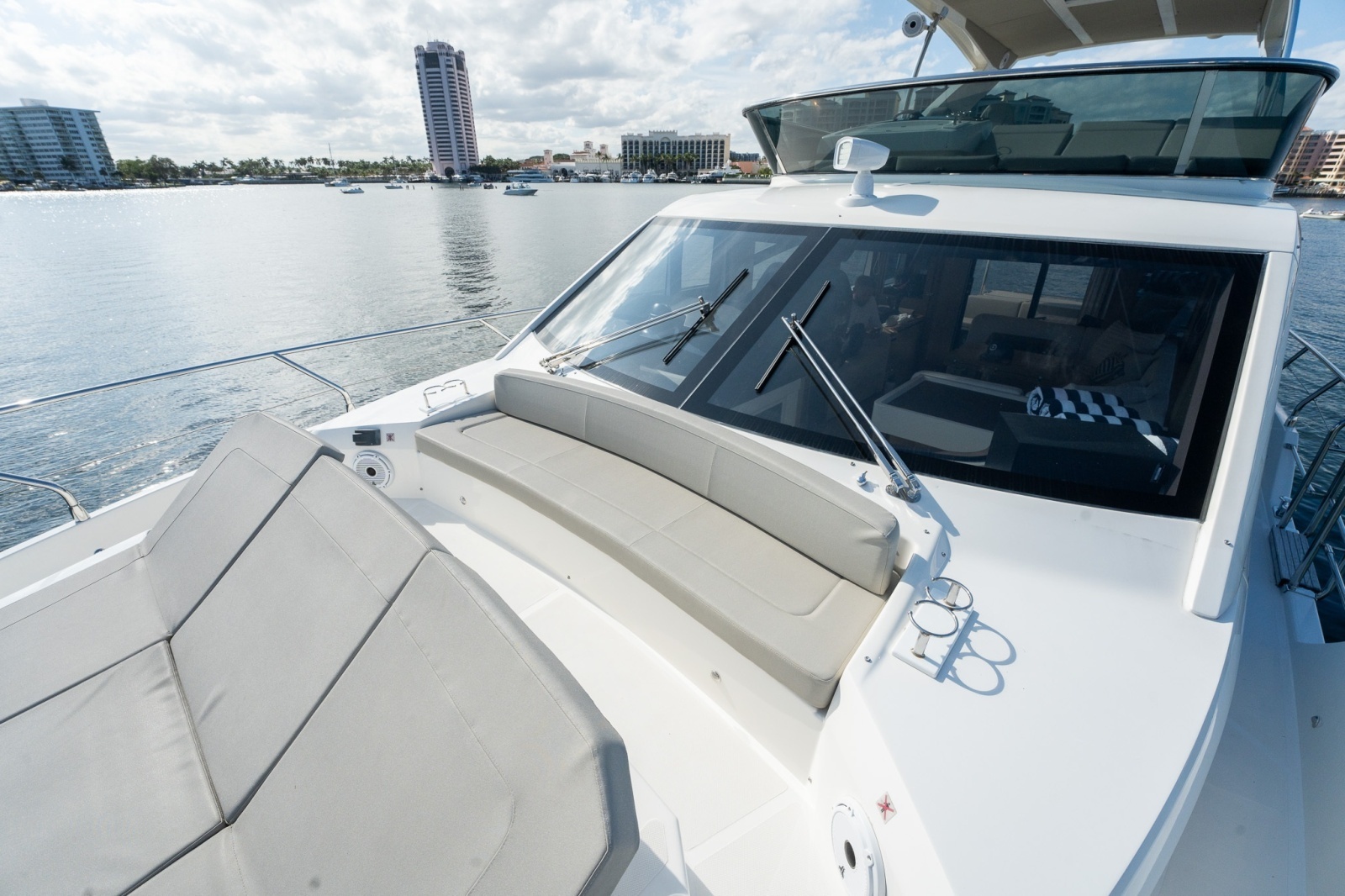 Holy Moly 50ft Absolute Yacht For Sale