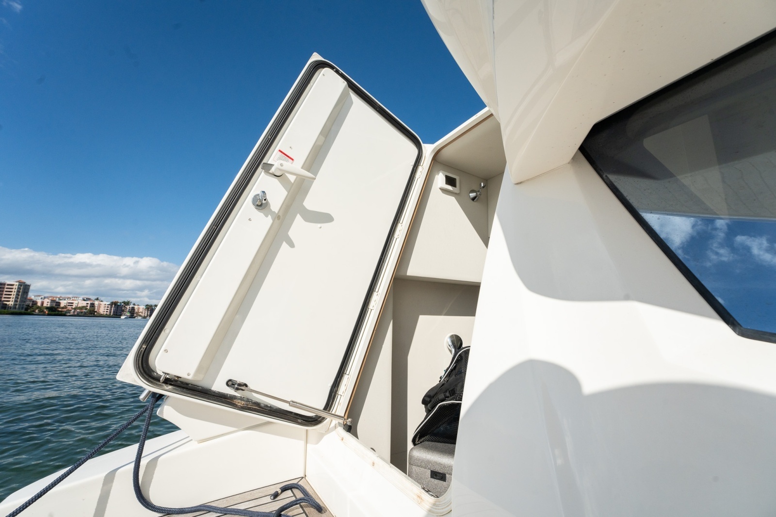 Holy Moly 50ft Absolute Yacht For Sale