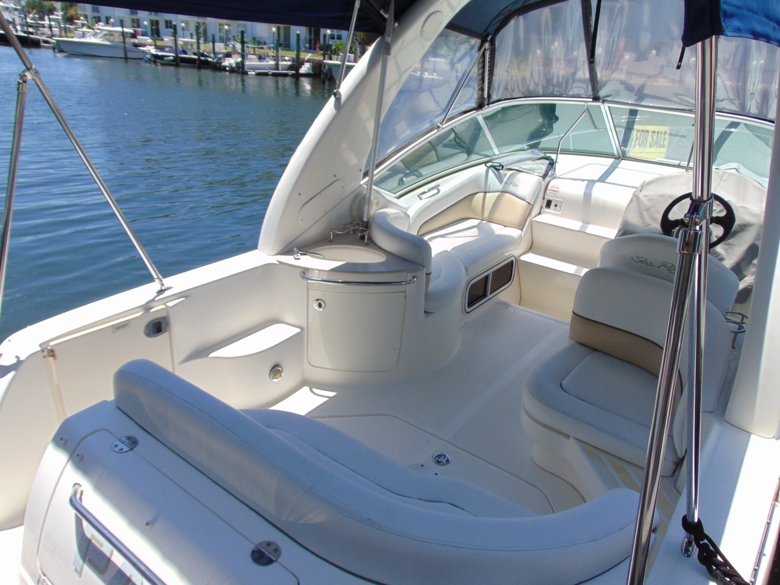 2008 Sea Ray Sundancer 260