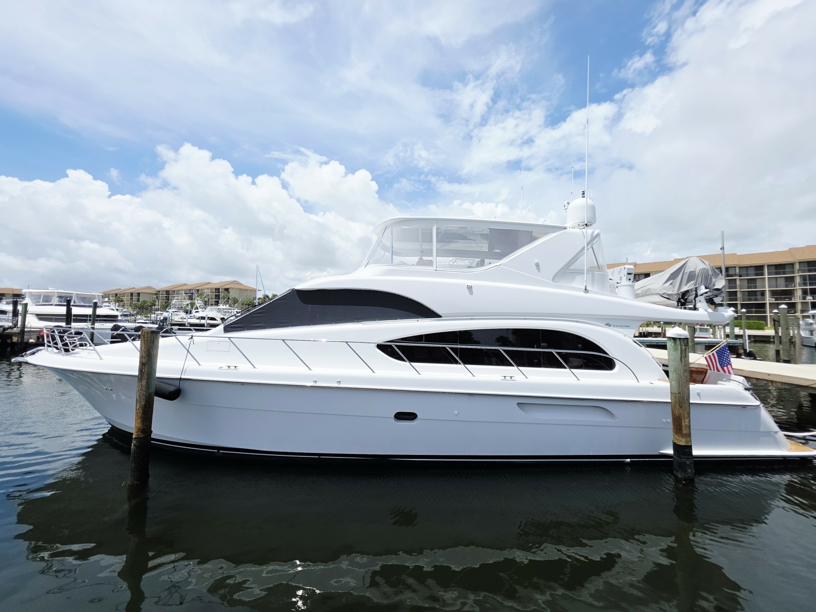 2008 Hatteras 