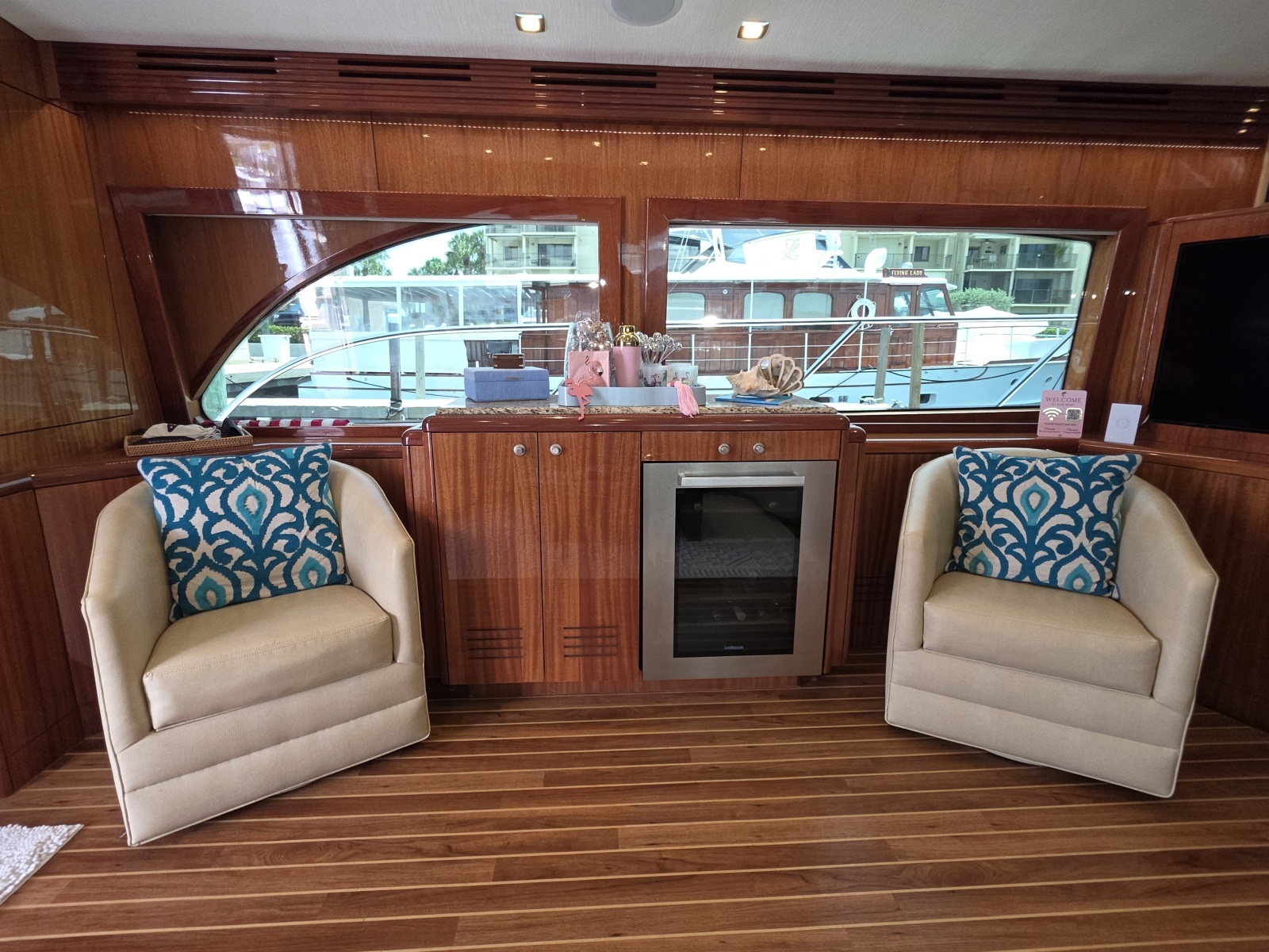 2008 Hatteras 