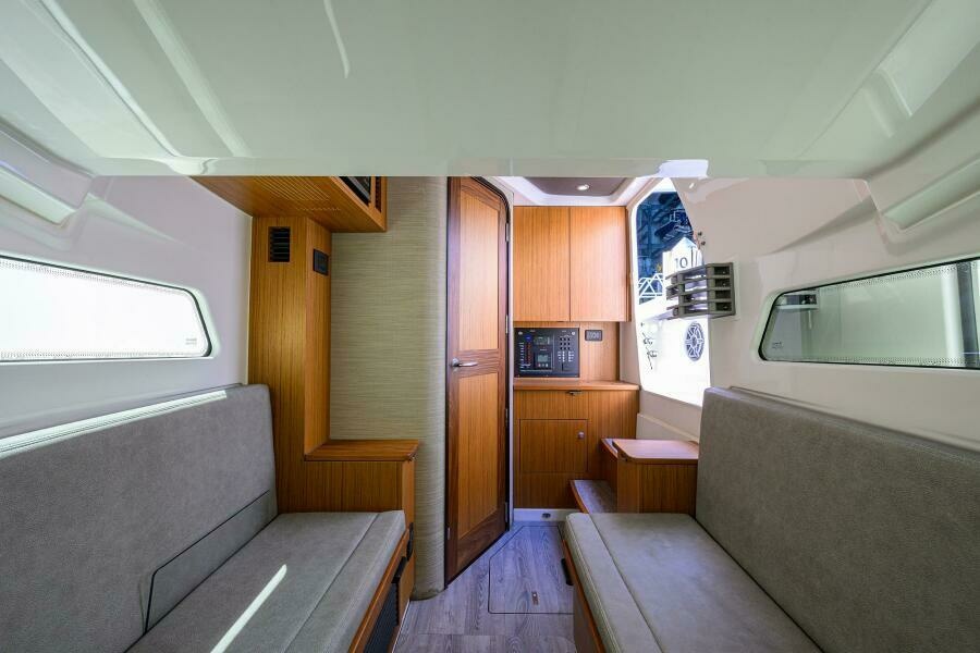 2021 Solace Center Console