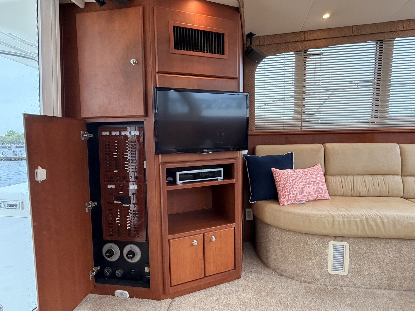 2006 Silverton 38 Convertible