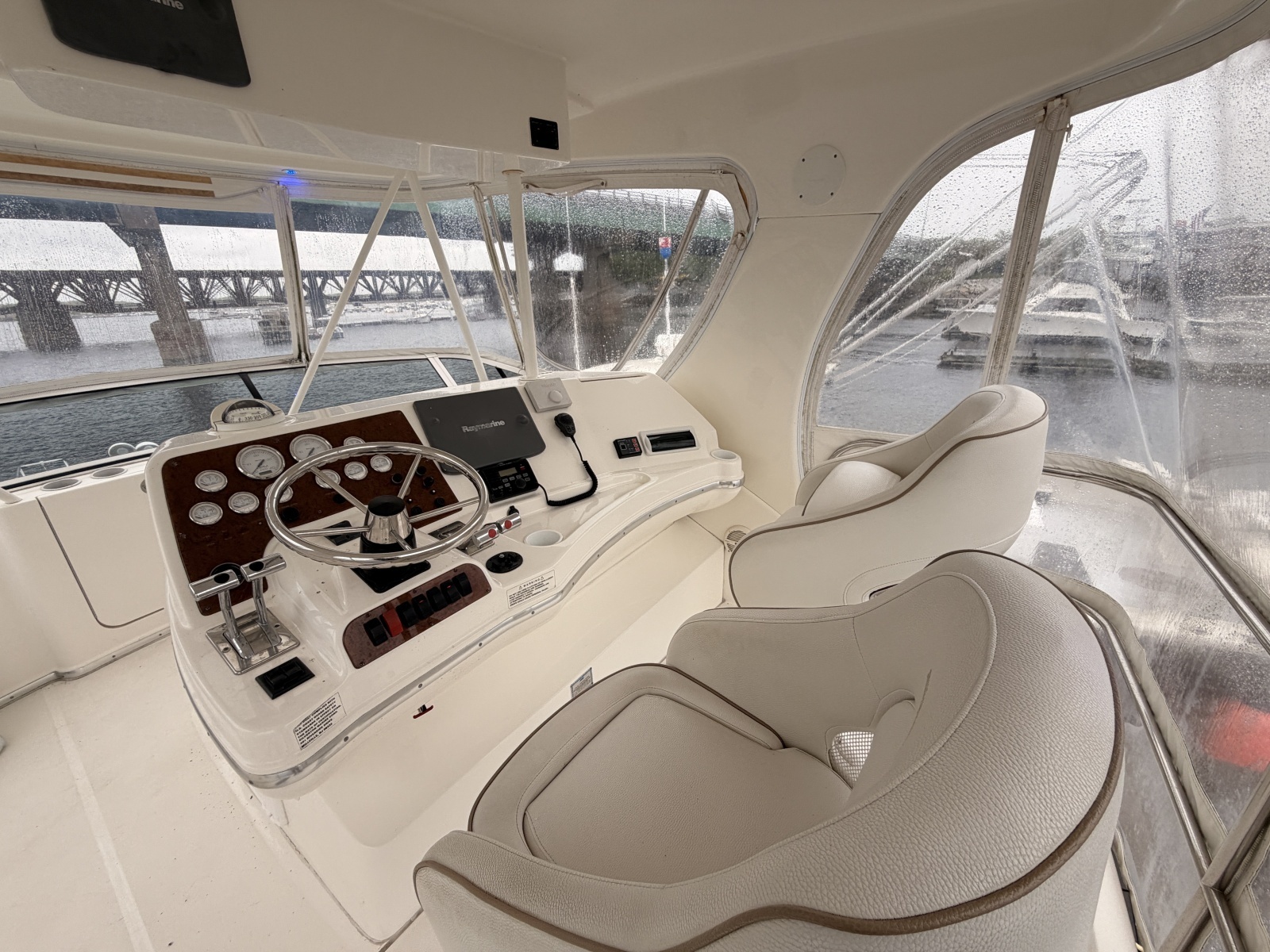 2006 Silverton 38 Convertible