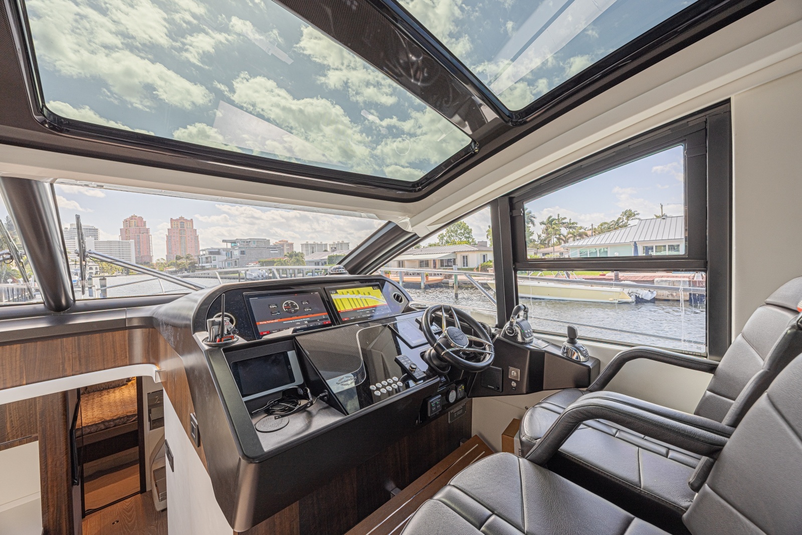 2021 Sunseeker Predator 60 EVO