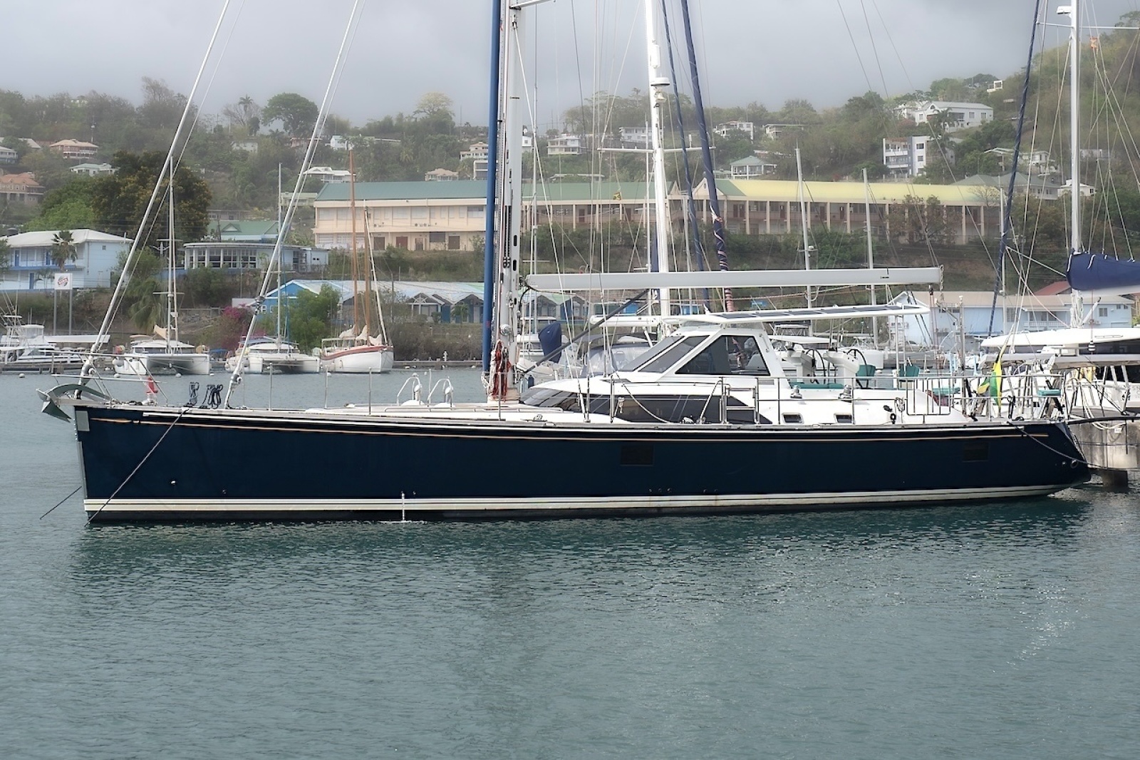 2017 Hylas 63
