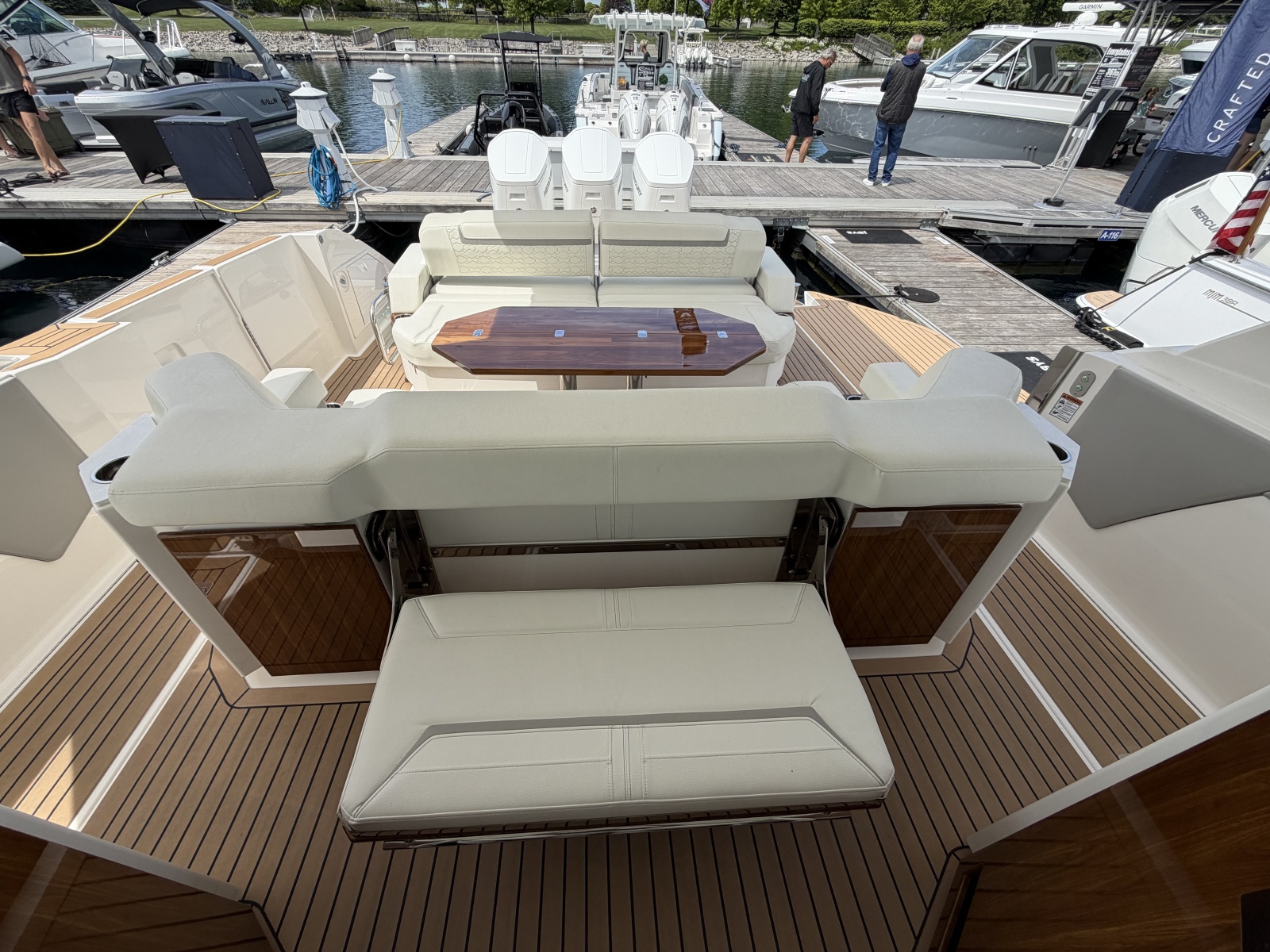 2023 Tiara Yachts 48 LS
