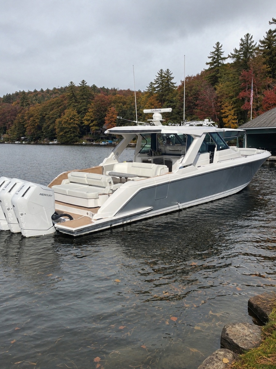 2023 Tiara Yachts 48 LS