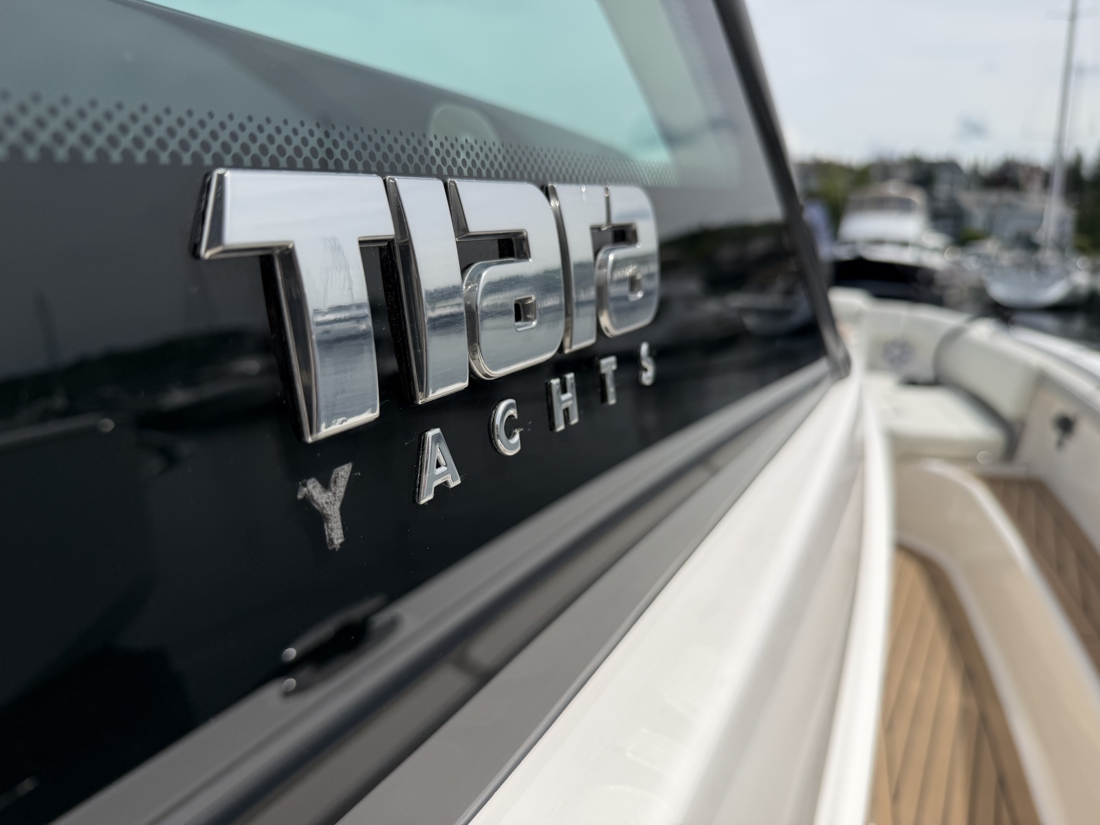 2023 Tiara Yachts 48 LS
