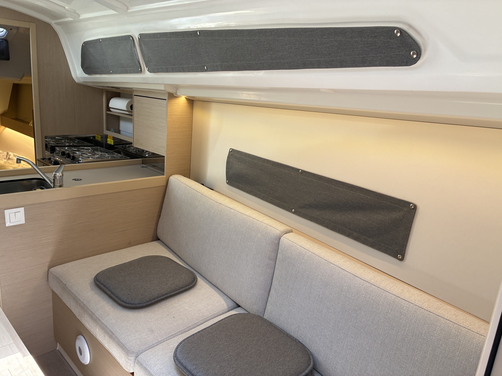2024 Beneteau Oceanis 30.1