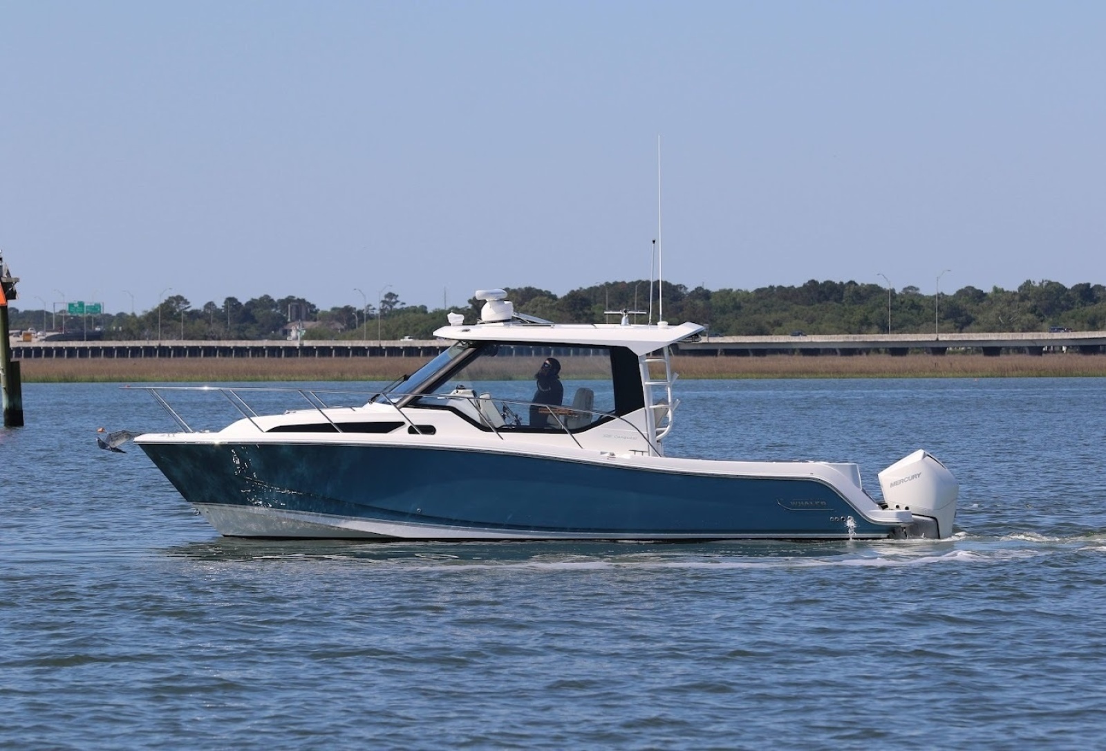 SIP N SEA 32ft Boston Whaler Yacht For Sale