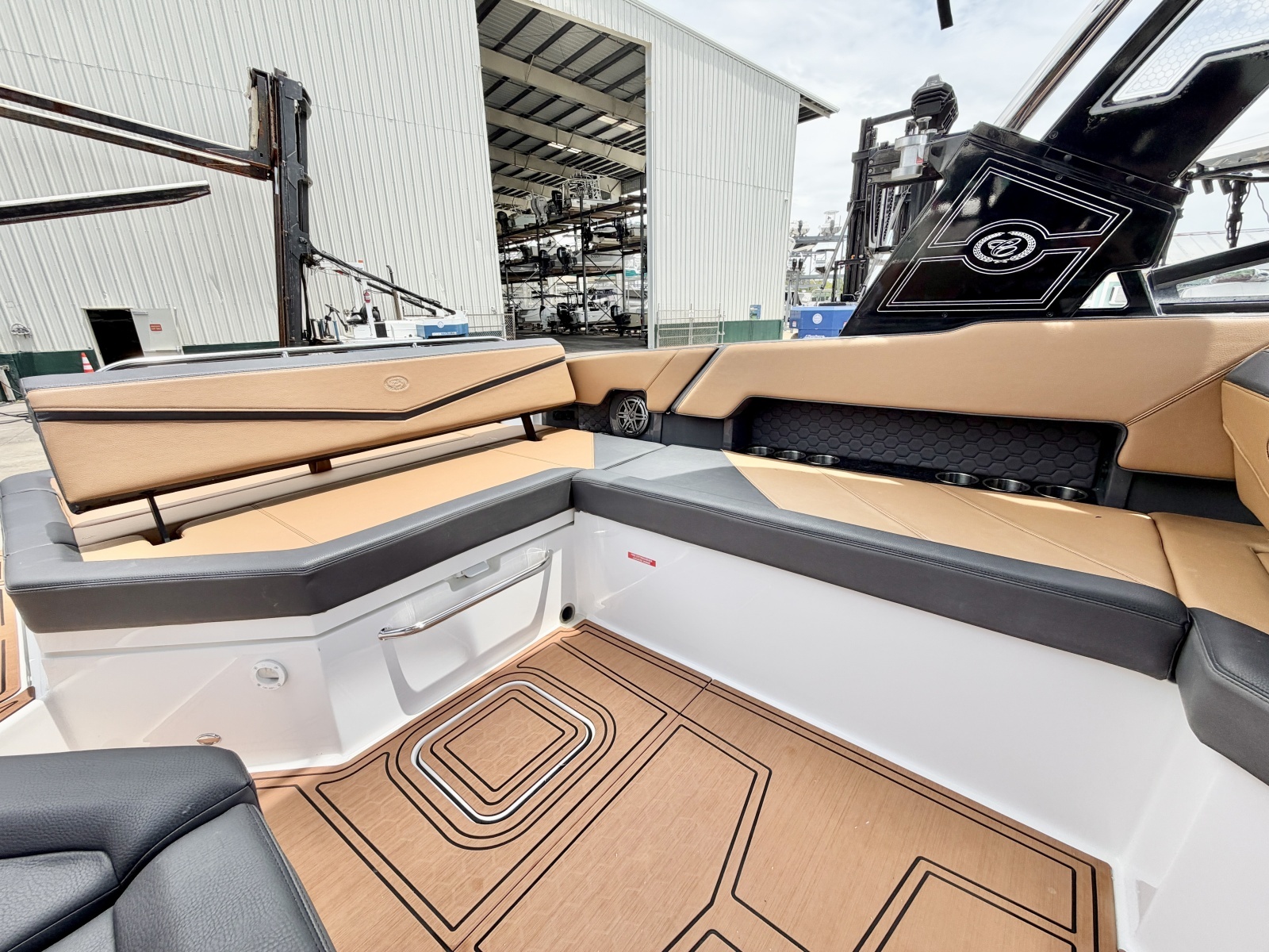 28ft Cobalt Yacht For Sale