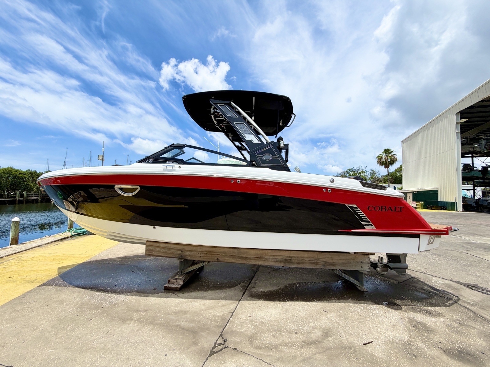 28ft Cobalt Yacht For Sale