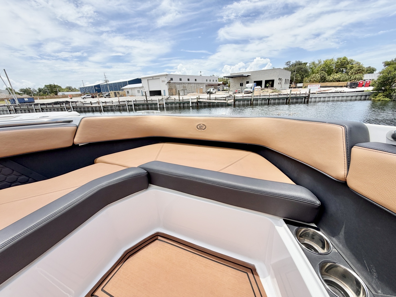 28ft Cobalt Yacht For Sale