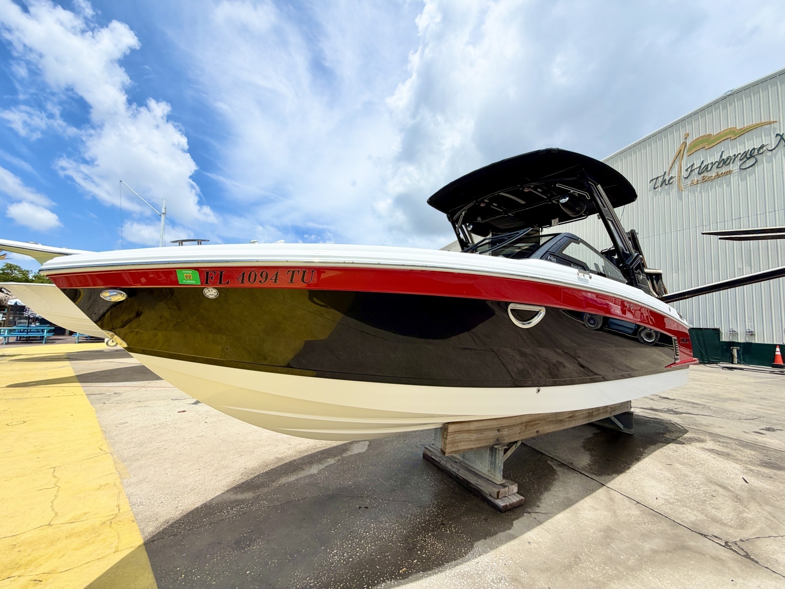 28ft Cobalt Yacht For Sale