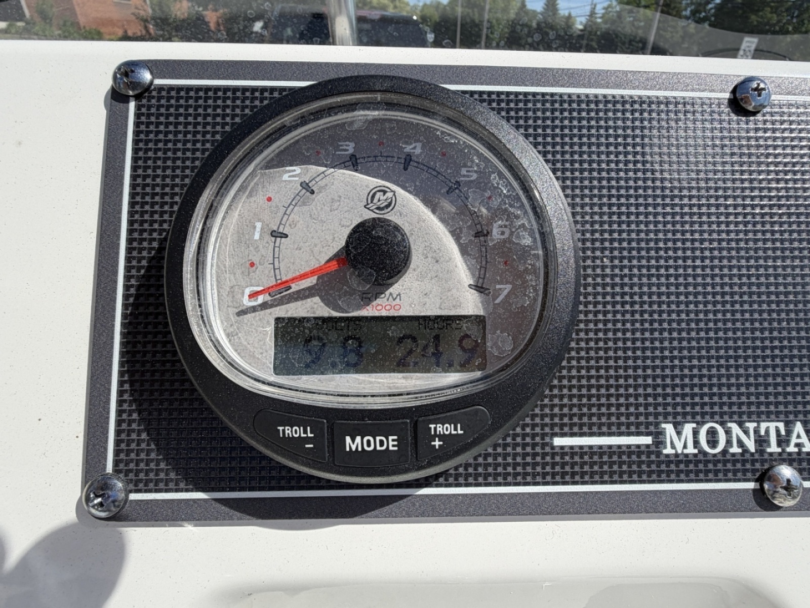 15ft Boston Whaler Yacht For Sale