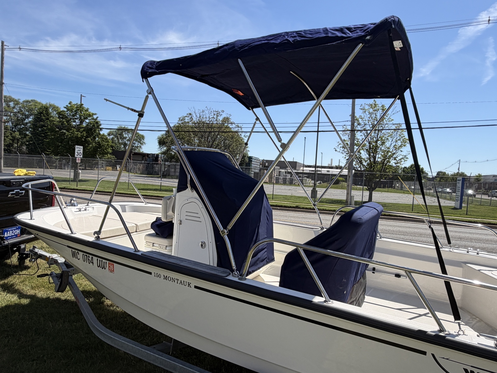 15ft Boston Whaler Yacht For Sale