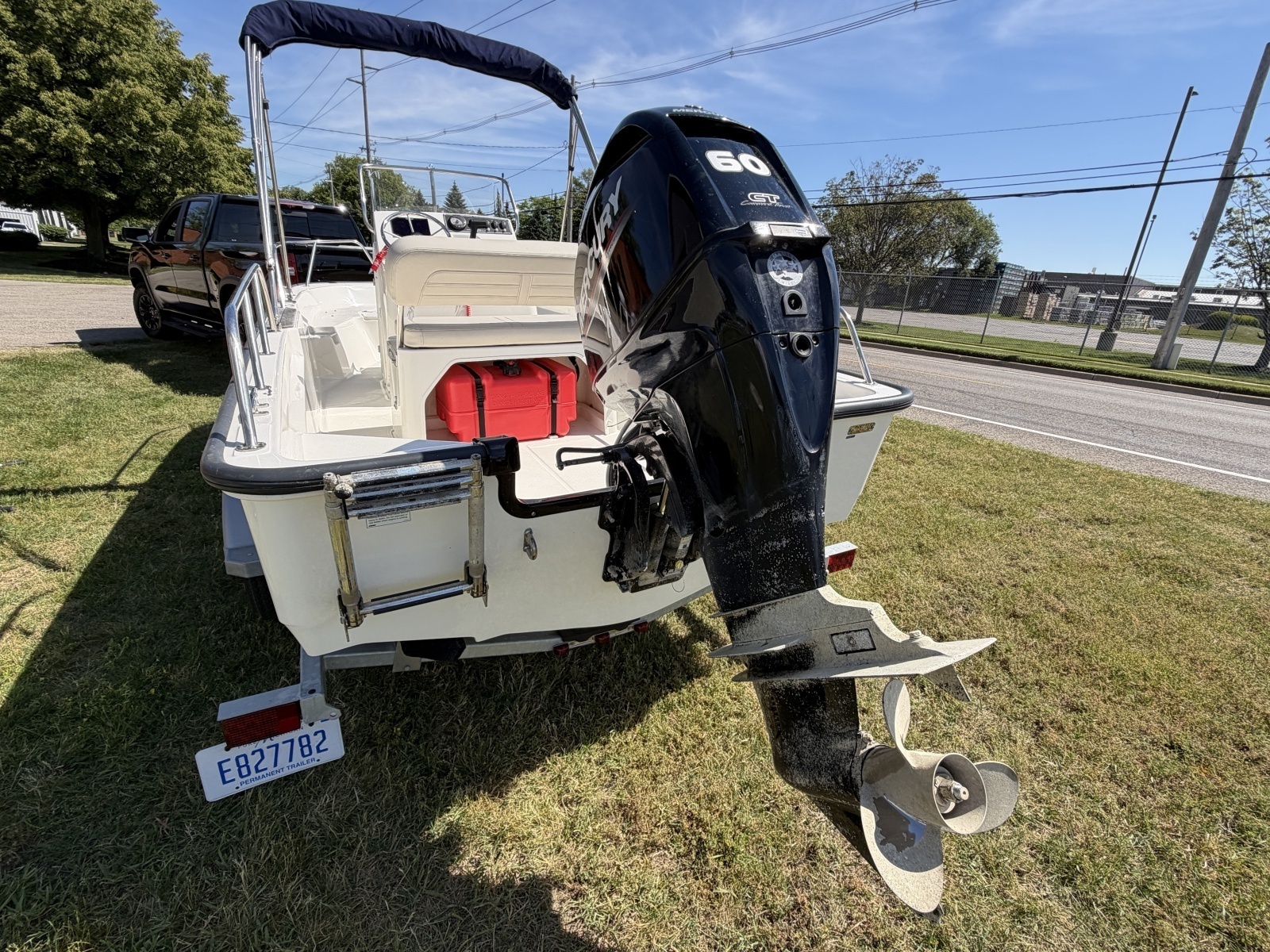 15ft Boston Whaler Yacht For Sale