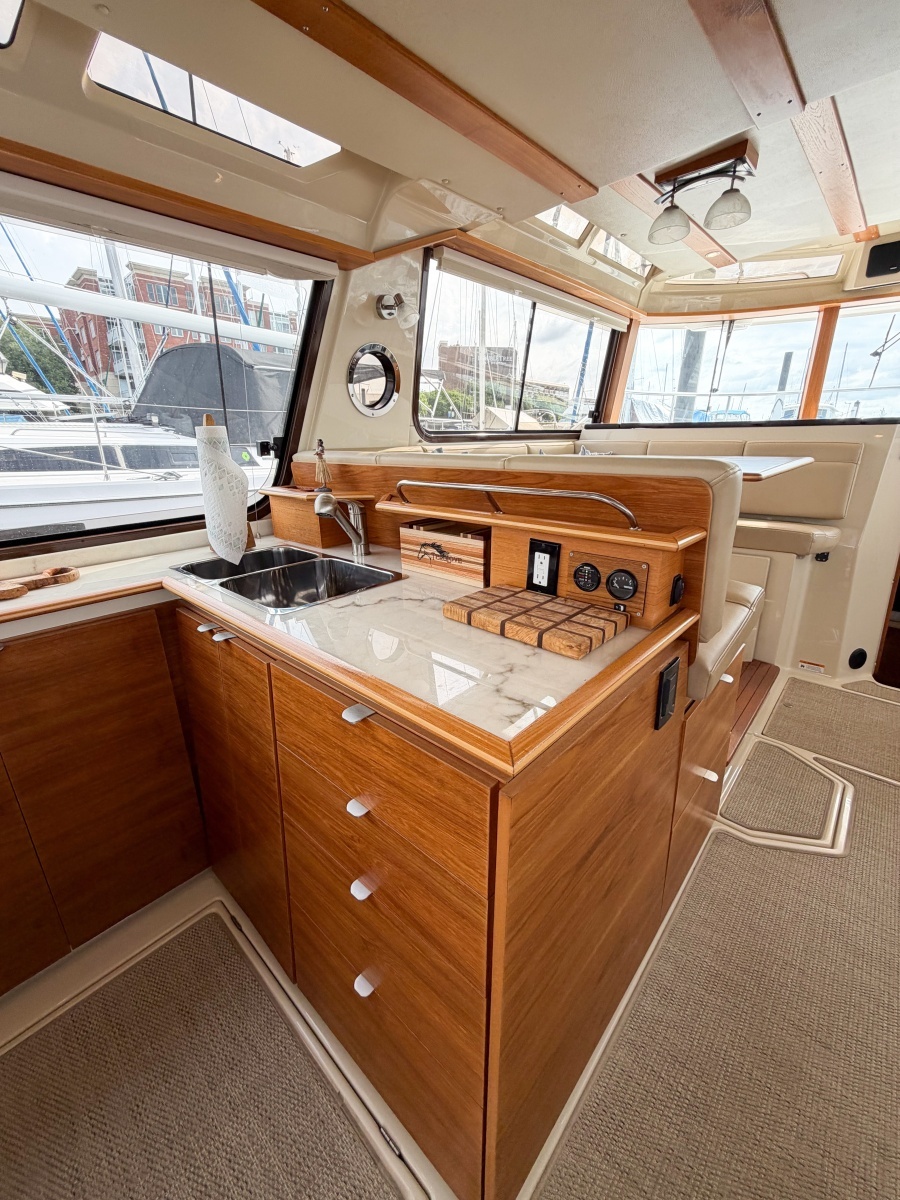 TERULOVE 46ft Ranger Tugs Yacht For Sale