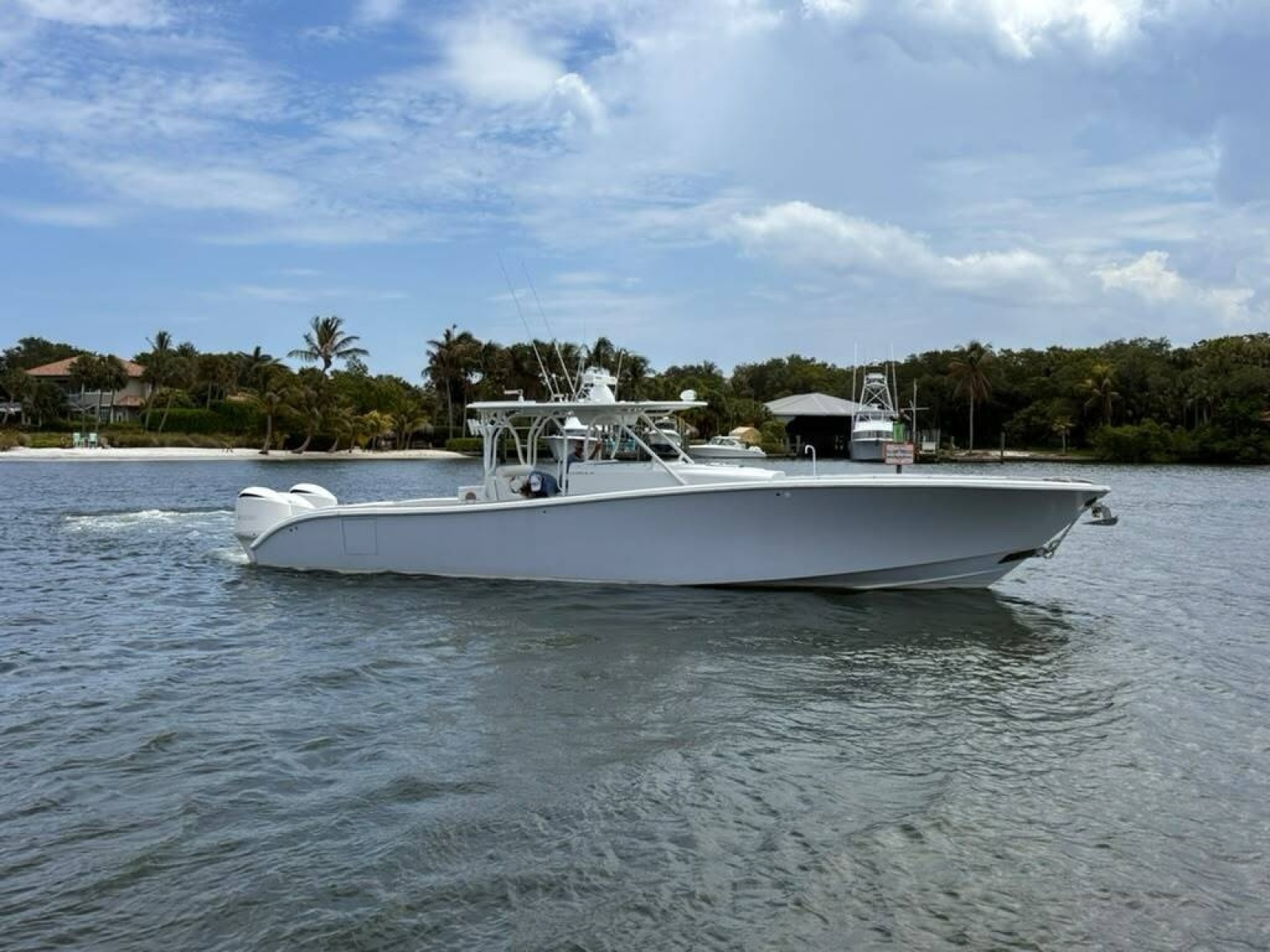 2014 Yellowfin 42 Offshore