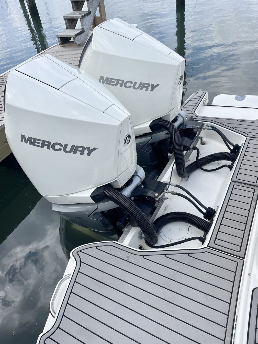 29ft Sea Ray Yacht For Sale