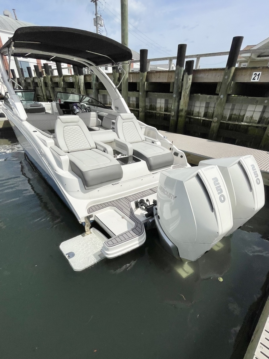 29ft Sea Ray Yacht For Sale