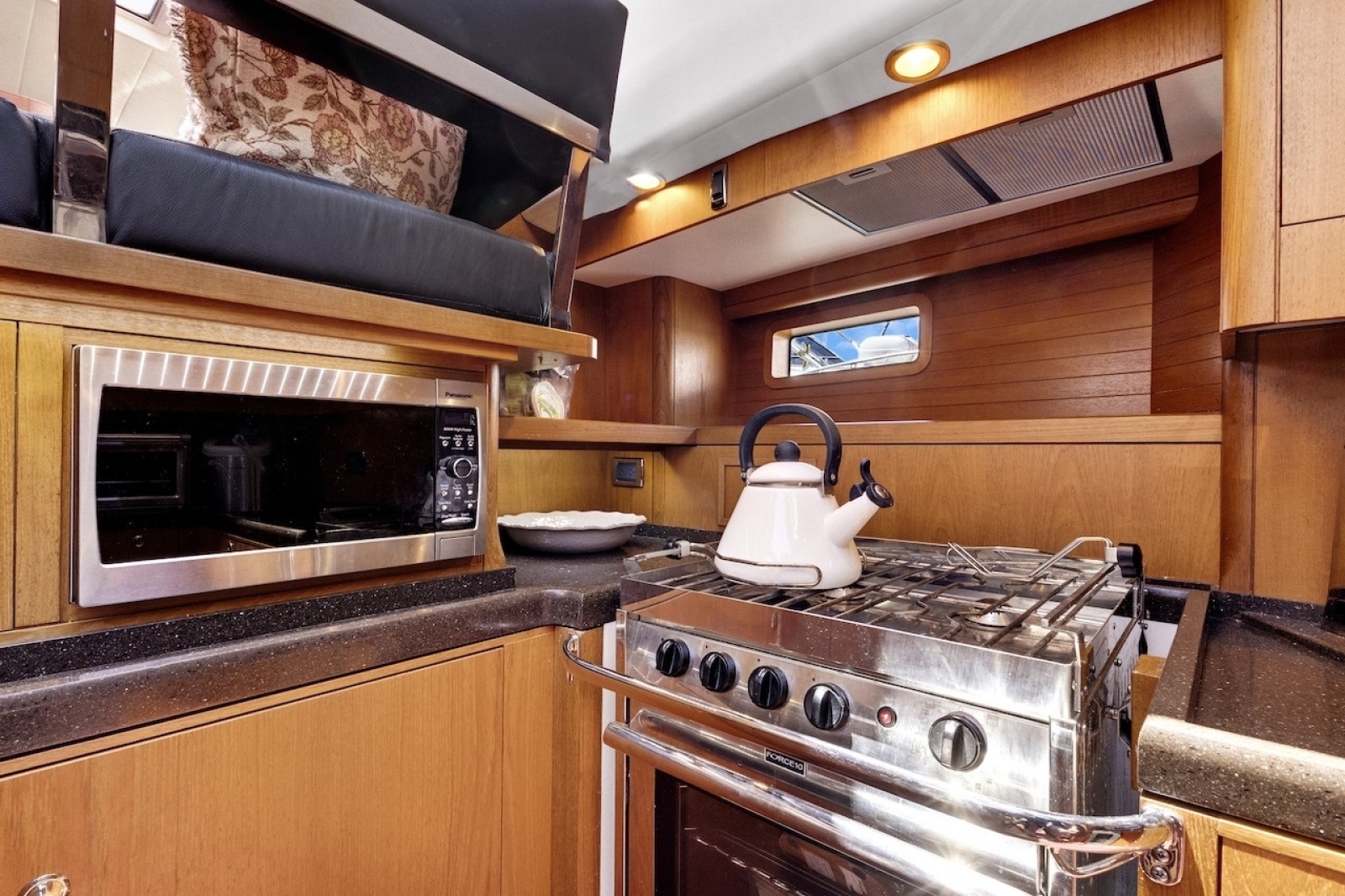 2011 Southerly 57 RS