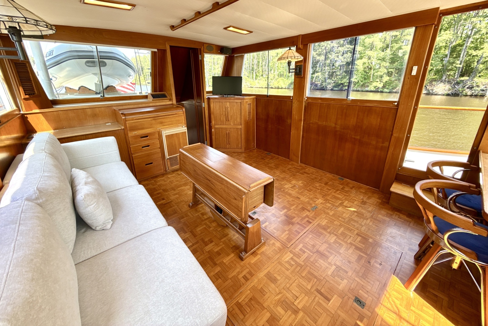 Salon Port