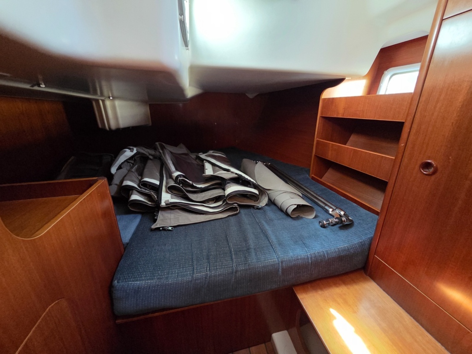 Spacious aft berth