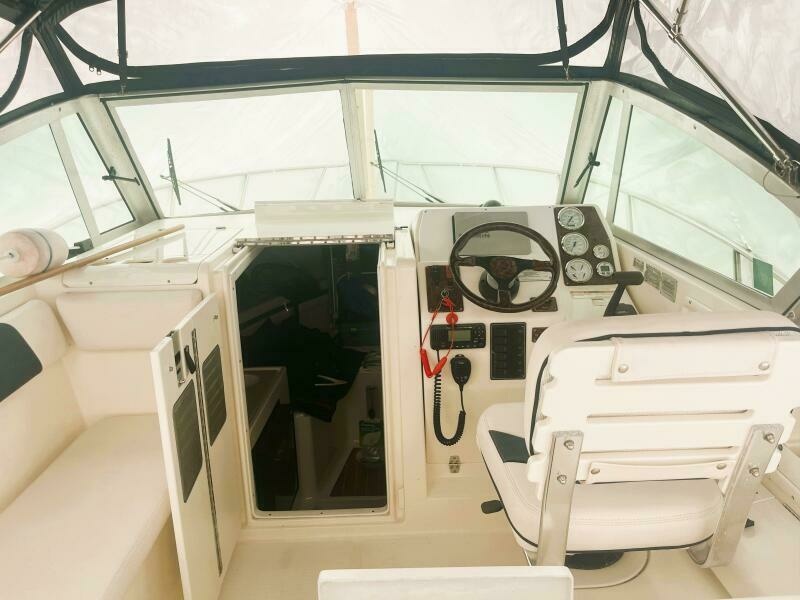 Wew Hoo 28ft Pursuit Yacht For Sale