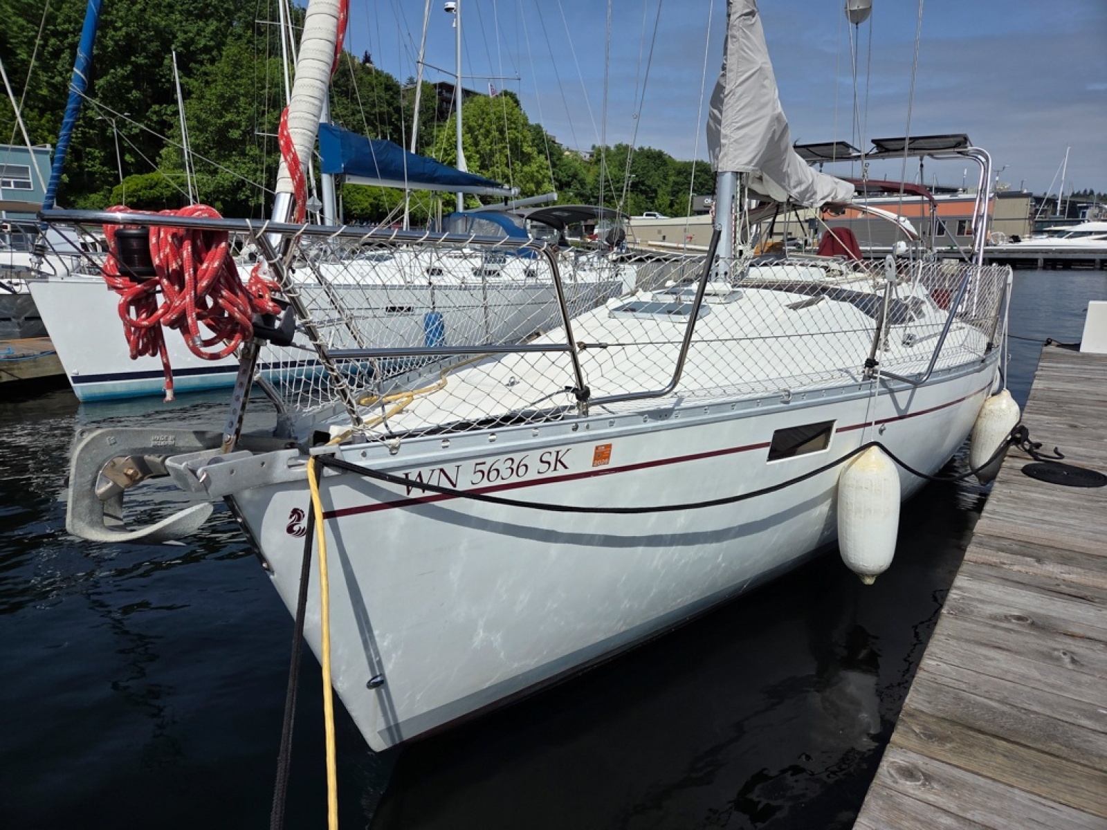 1988 Beneteau Oceanis 350 sailboat docked at Signature