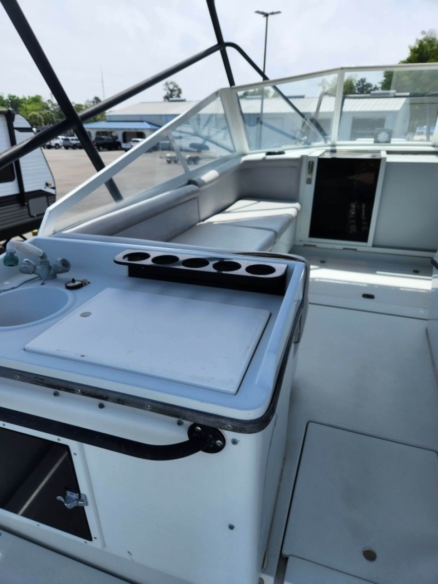 2001 Contender 35 Side Console