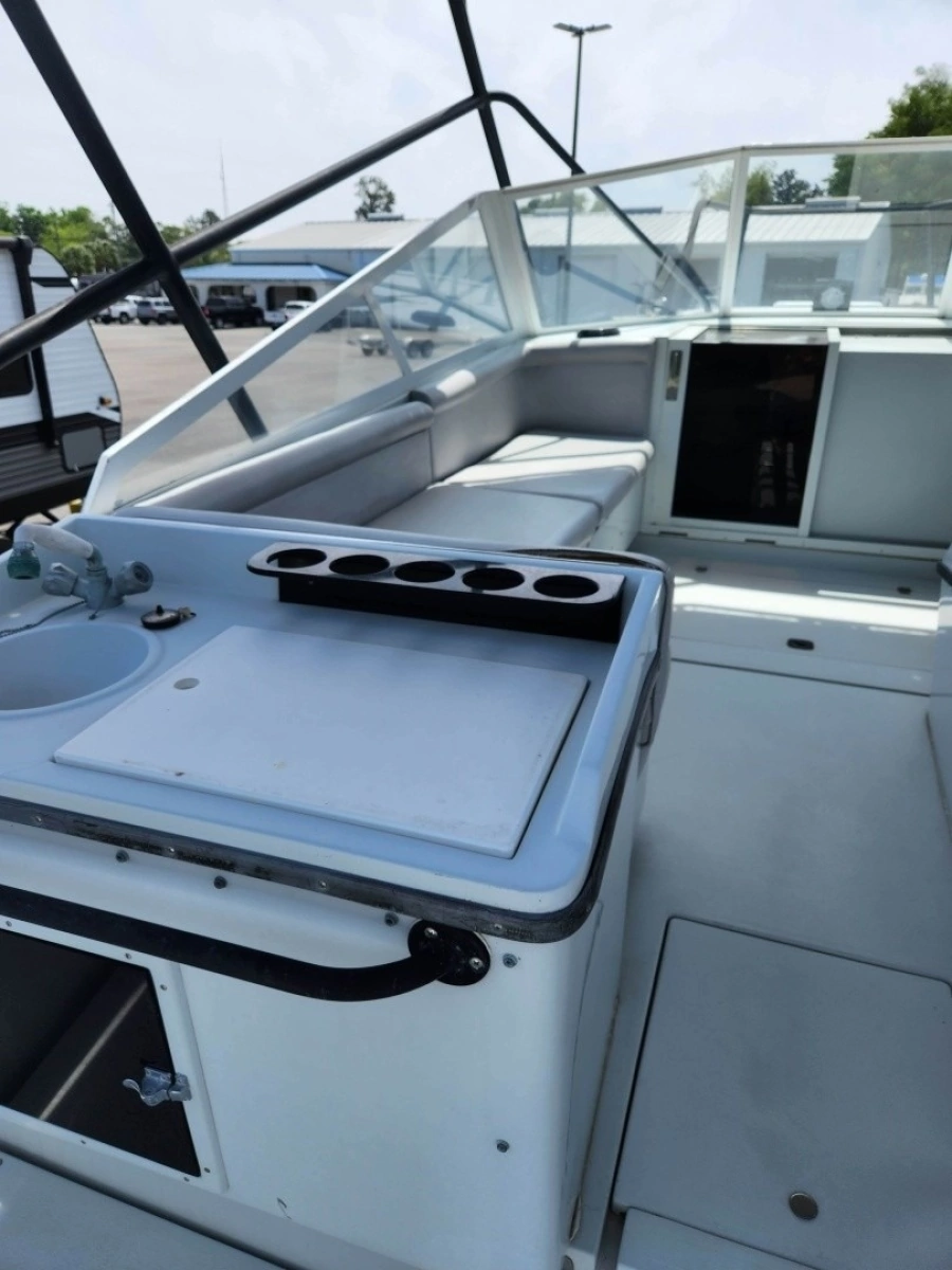 2001 Contender 35 Side Console