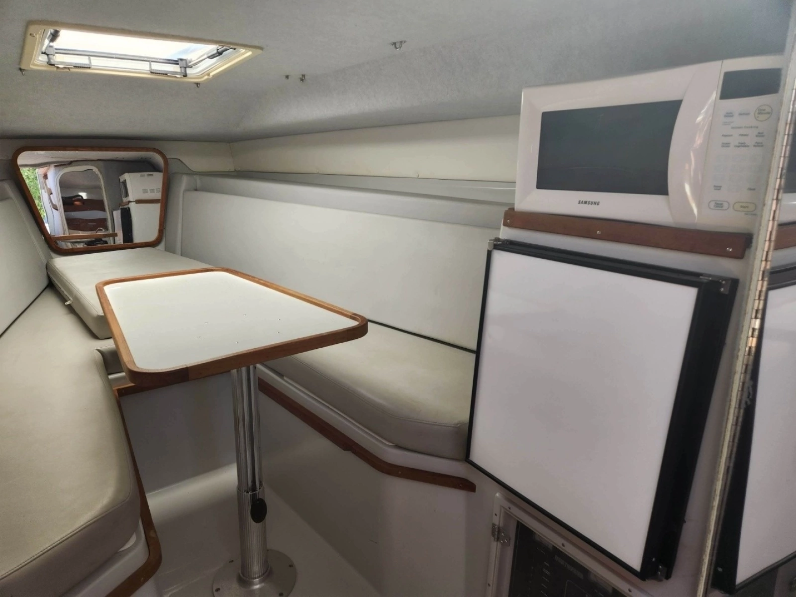 2001 Contender 35 Side Console