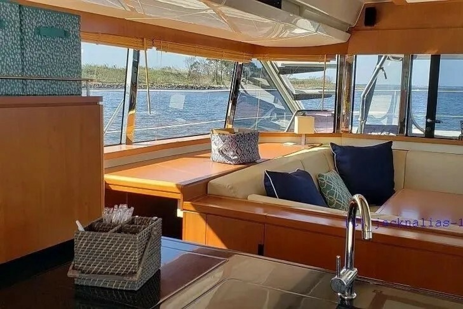 2014 Aquila 48