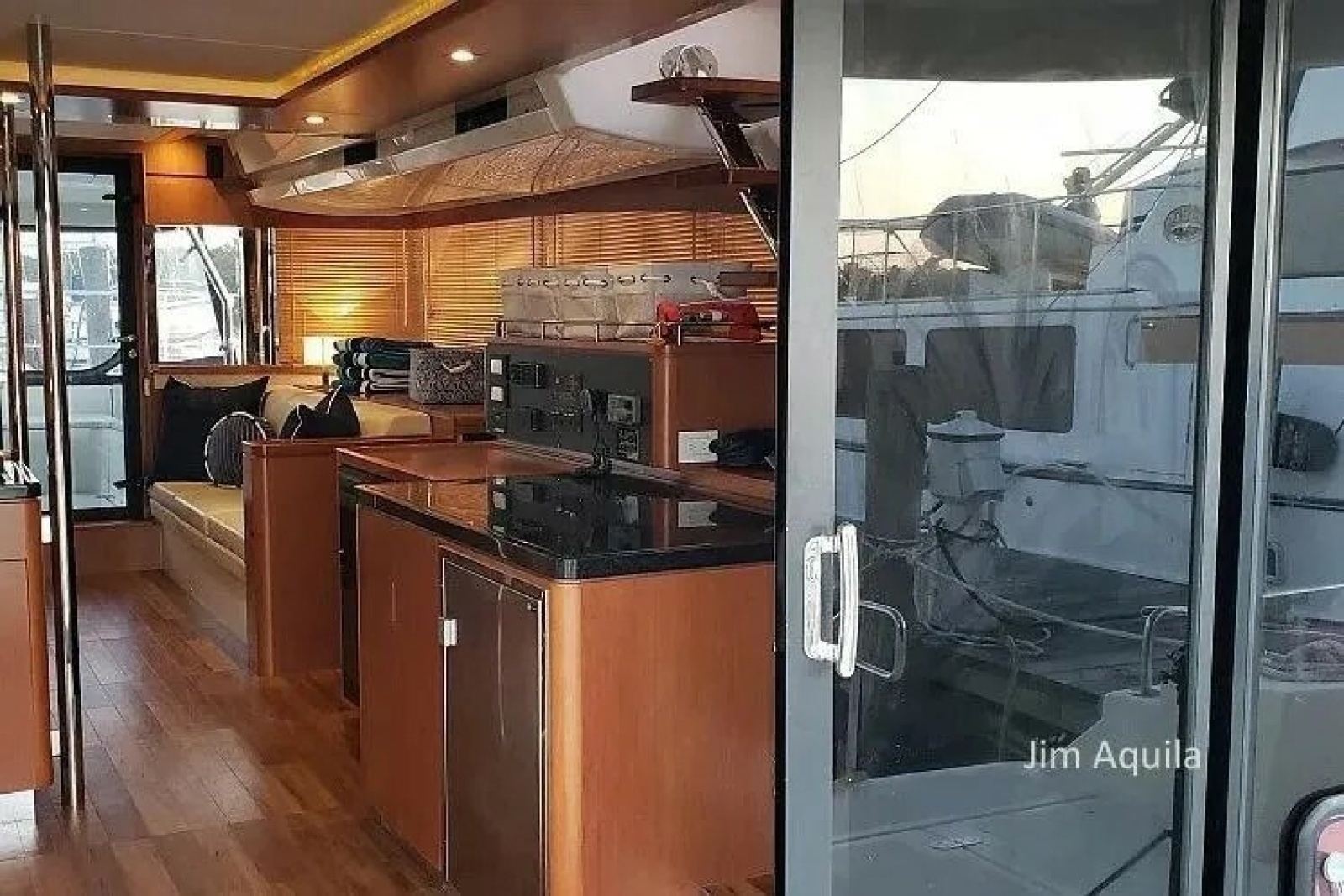 2014 Aquila 48