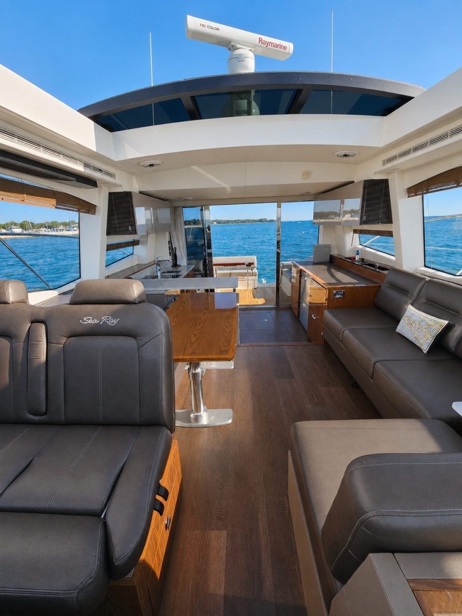 2019 Sea Ray 520 Sundancer photo 31