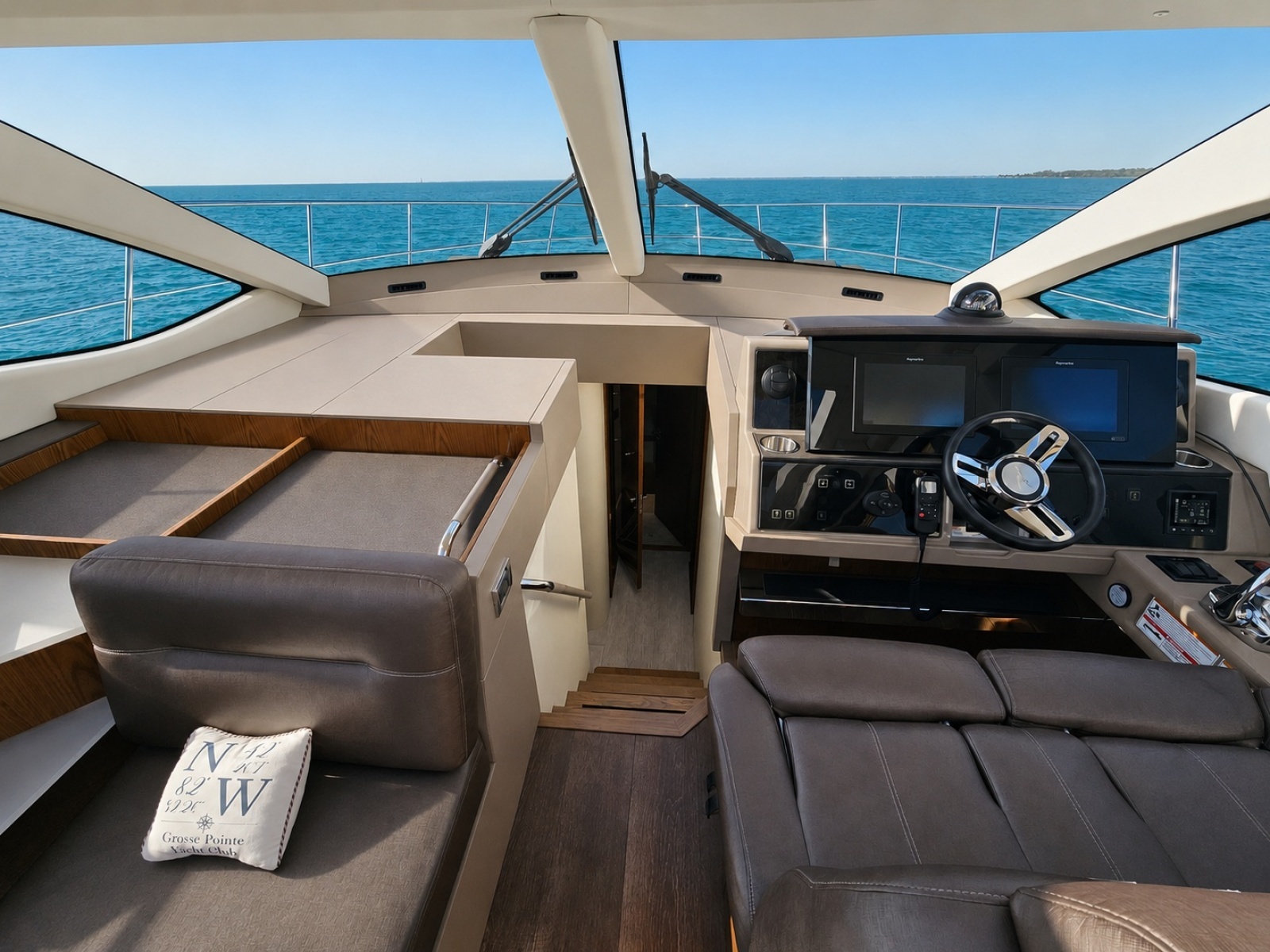 2019 Sea Ray 520 Sundancer photo 29