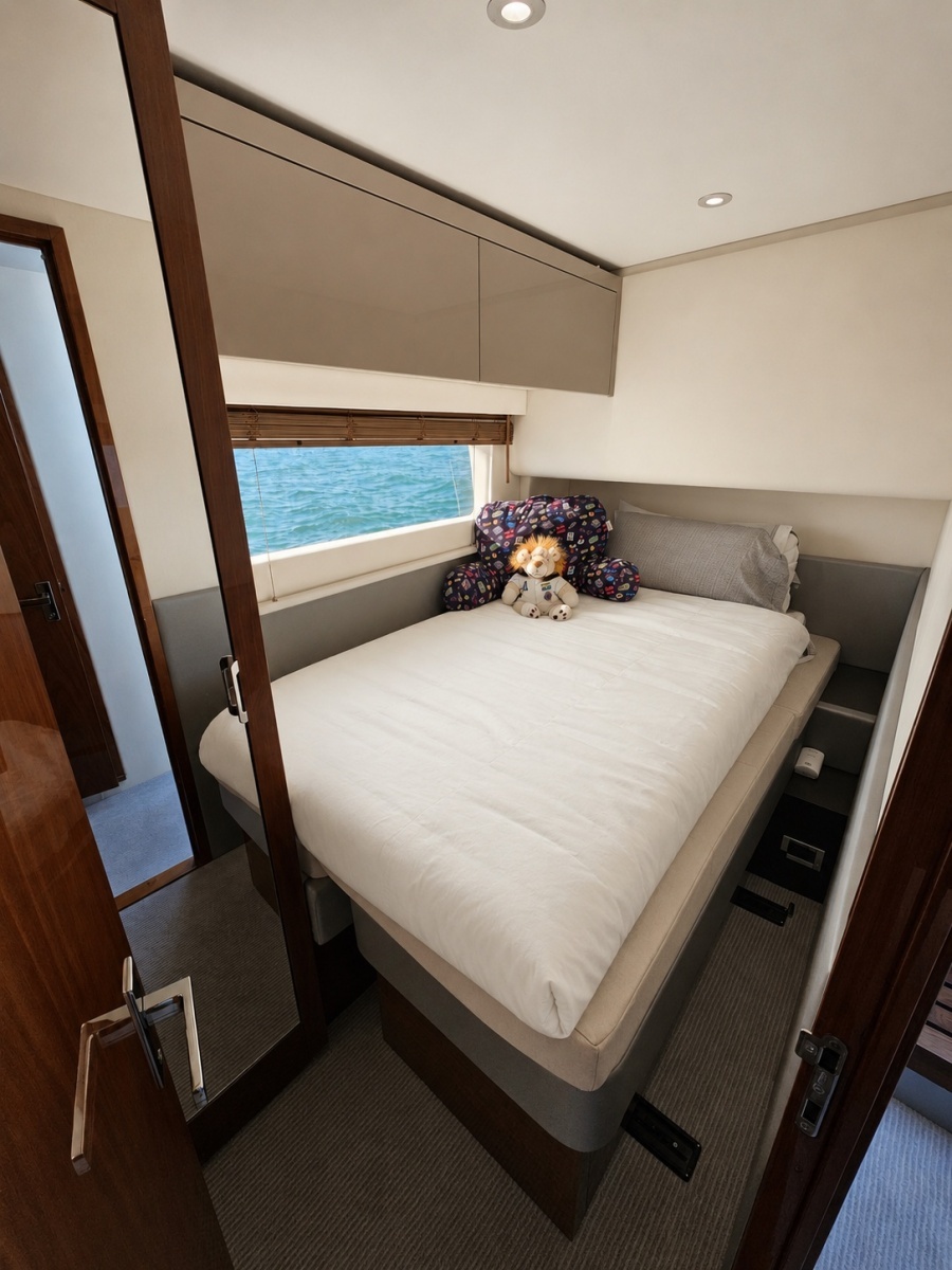 2019 Sea Ray 520 Sundancer photo 41