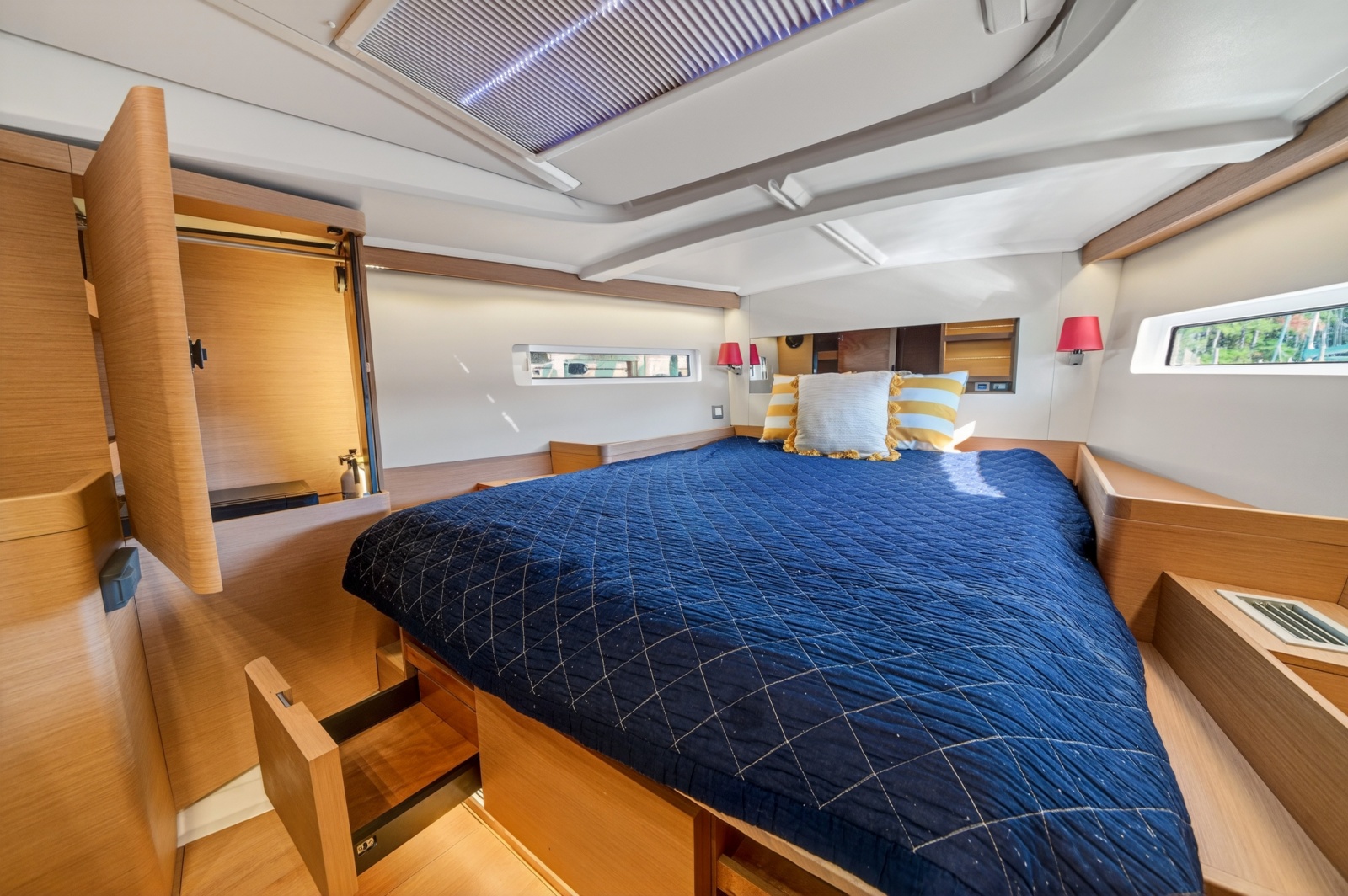 2019 Jeanneau Sun Odyssey 490