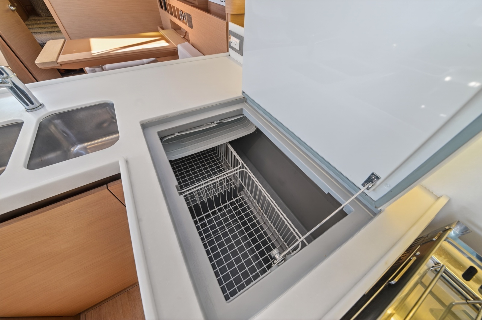 2019 Jeanneau Sun Odyssey 490
