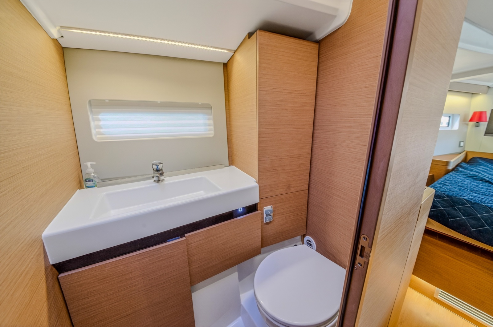 2019 Jeanneau Sun Odyssey 490