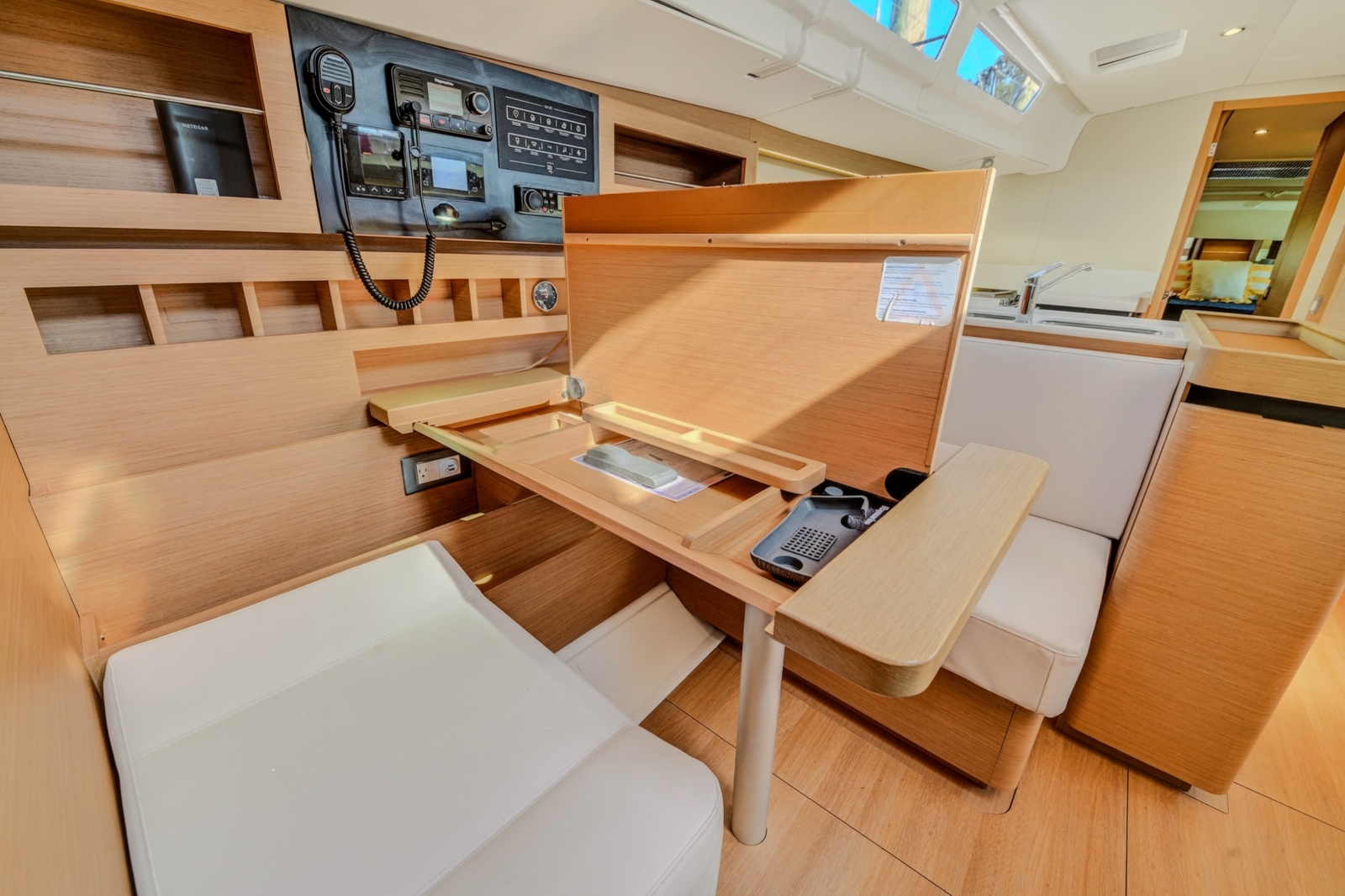 2019 Jeanneau Sun Odyssey 490
